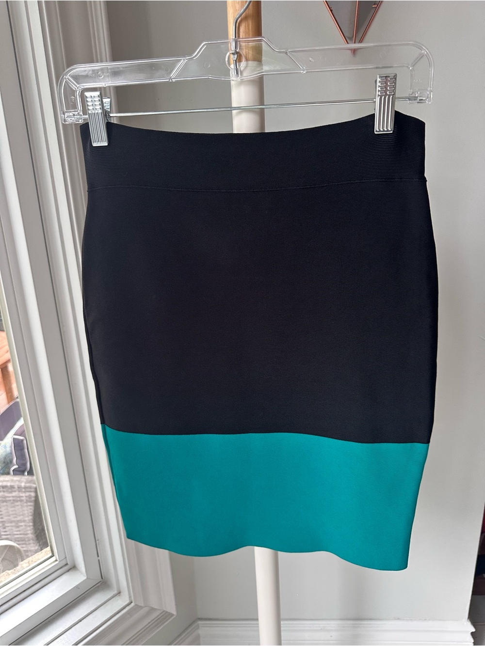 BCBGMAXAZRIA BCBG Vintage Y2K Black Teal Blue Bandage Bodycon Mini Skirt Medium